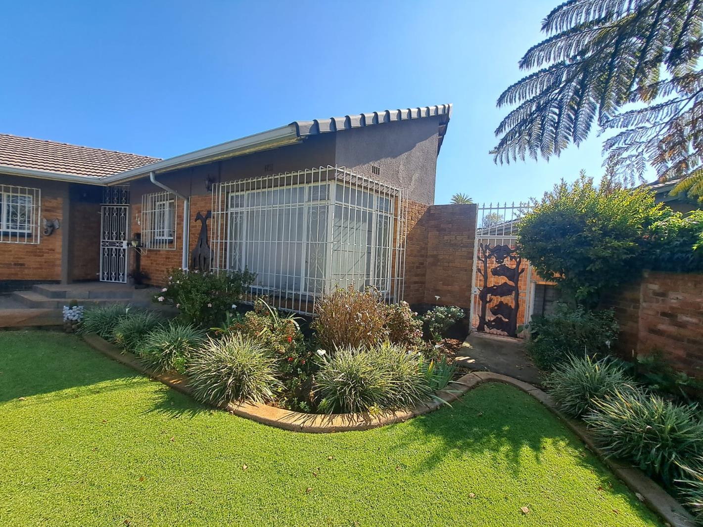 3 Bedroom House in Birchleigh