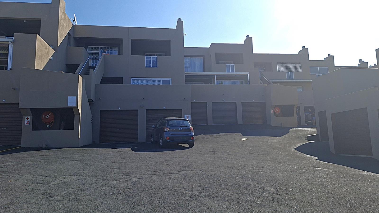 2 Bedroom Apartment in Uvongo