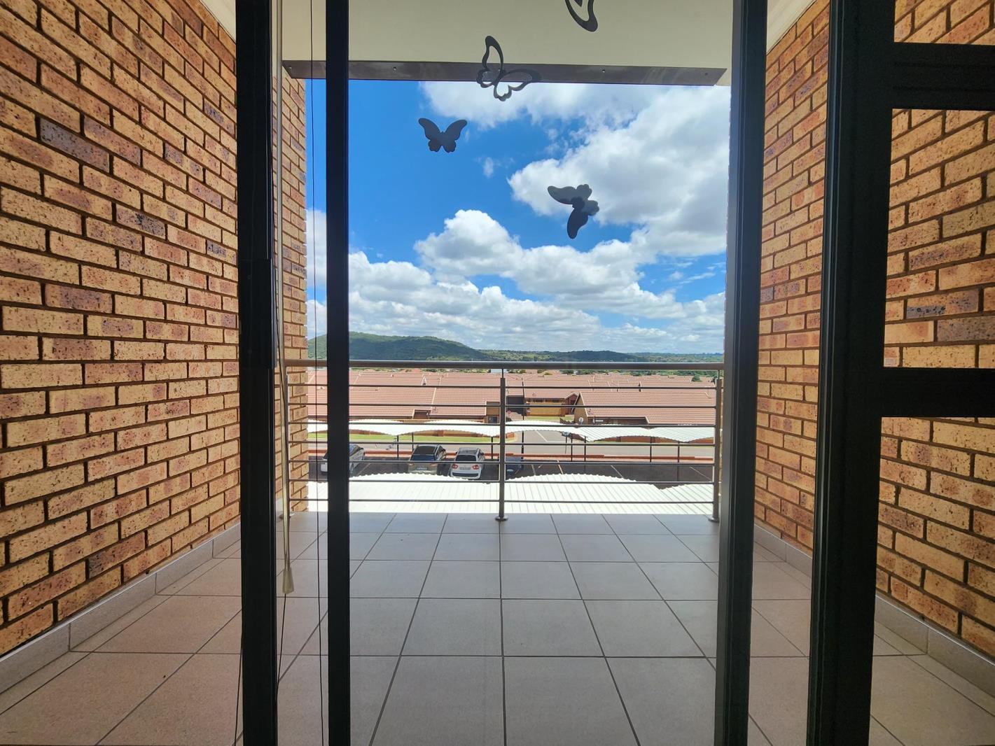 2 Bedroom Apartment in Eldoraigne