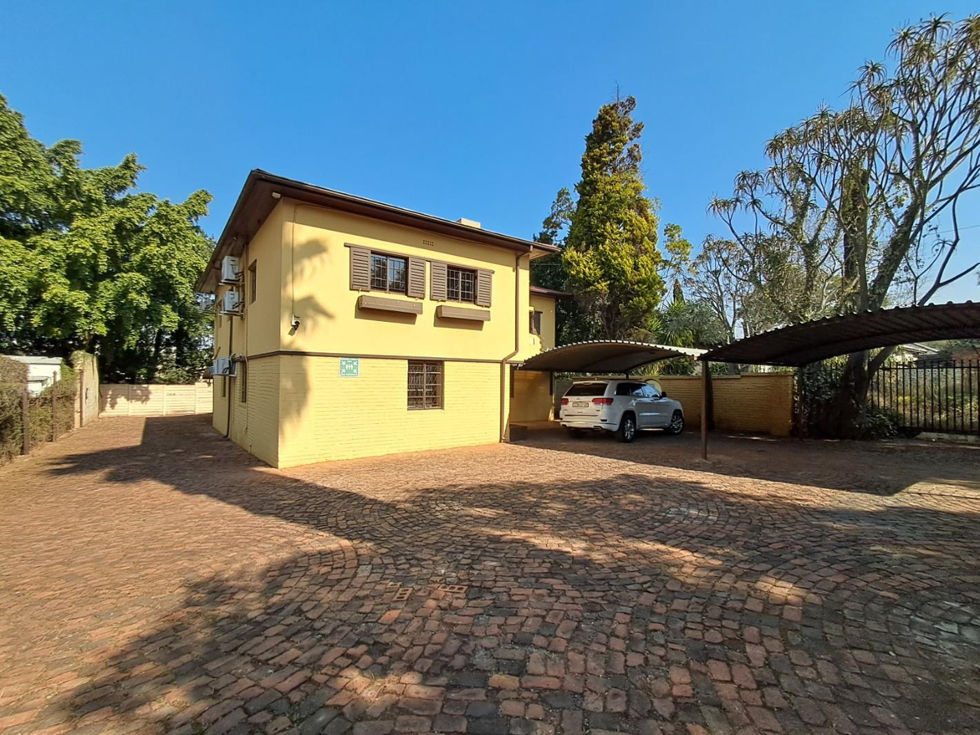 7 Bedroom House in Hatfield