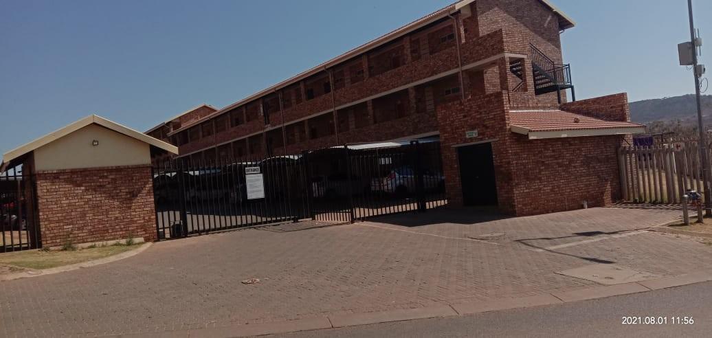 2 Bedroom Flat in Lotus Gardens