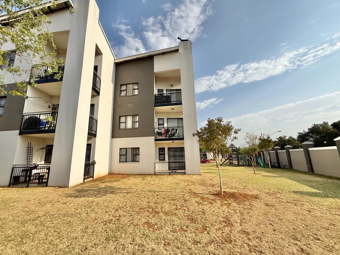 2 Bedroom Apartment in Elardus Park