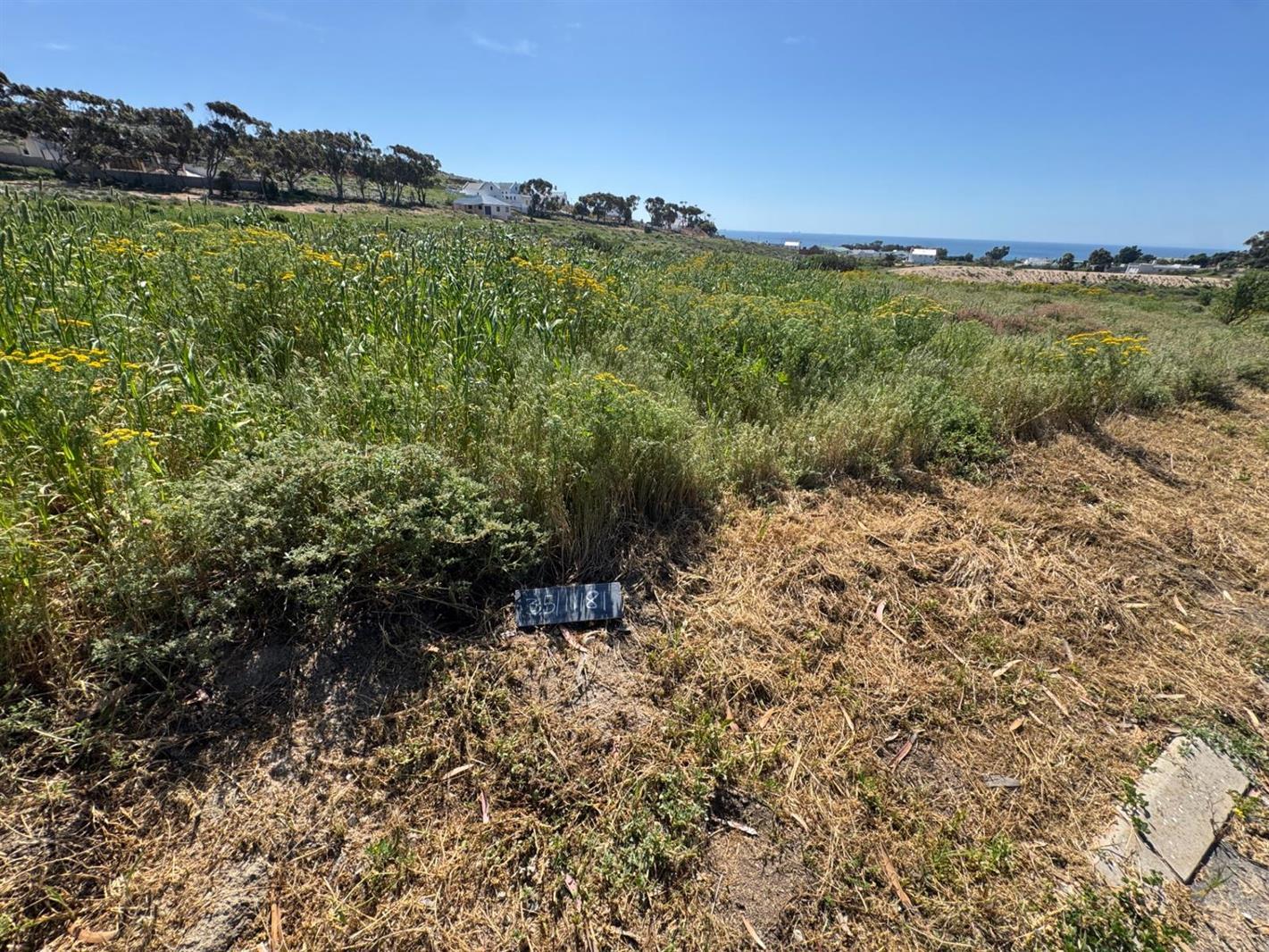 469 m² Land available in St Helena Views