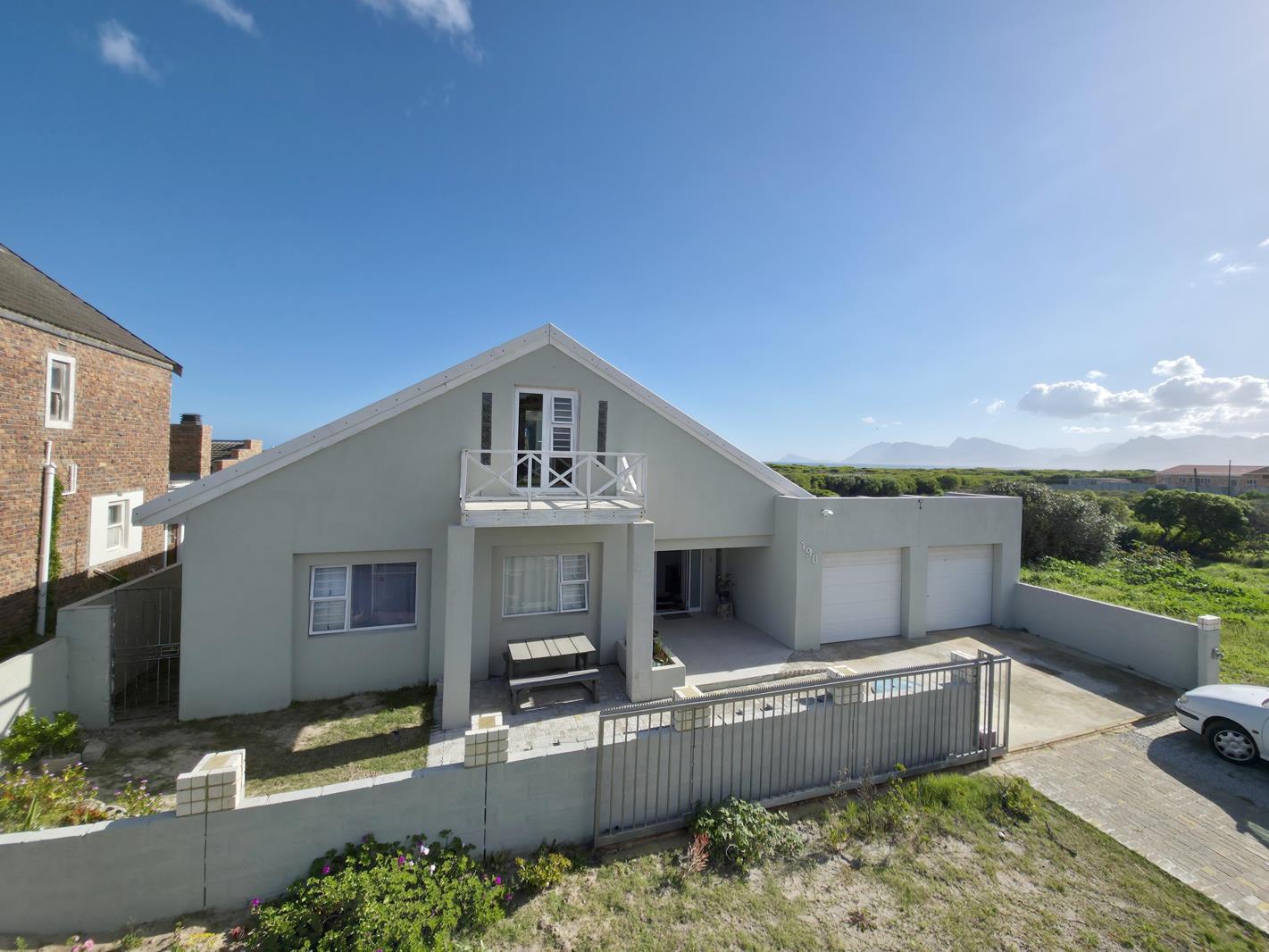 5 Bedroom House in Hawston