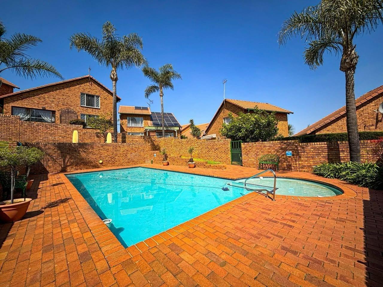 2 Bedroom Townhouse in Bassonia