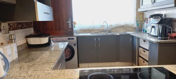 4 Bedroom House in Grantham Park