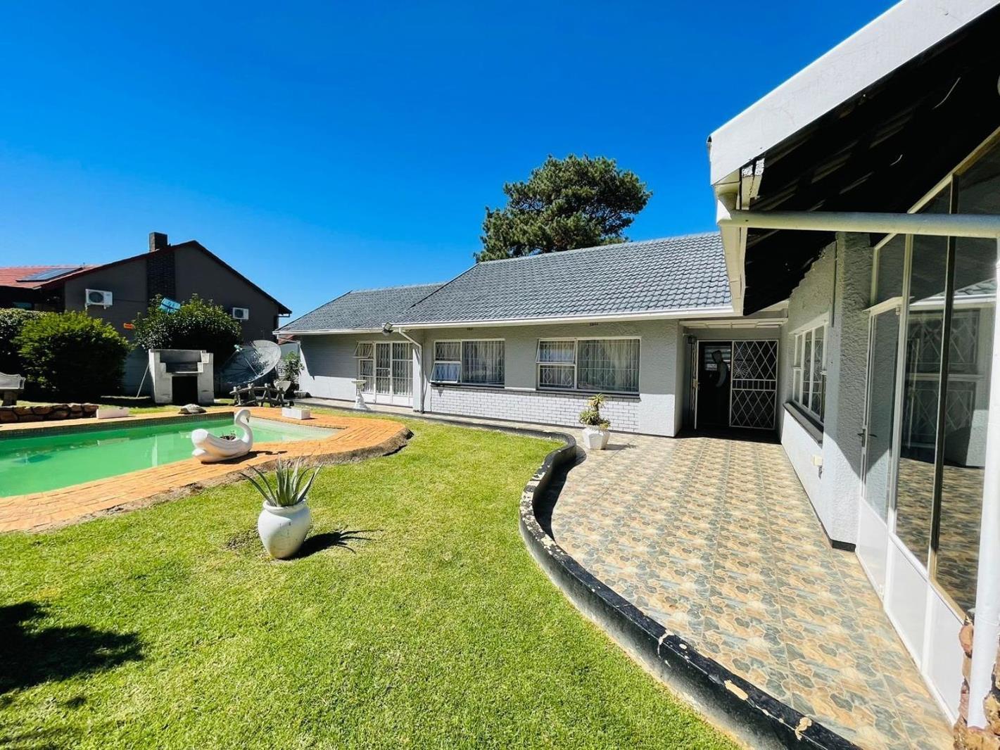 4 Bedroom House in South Crest