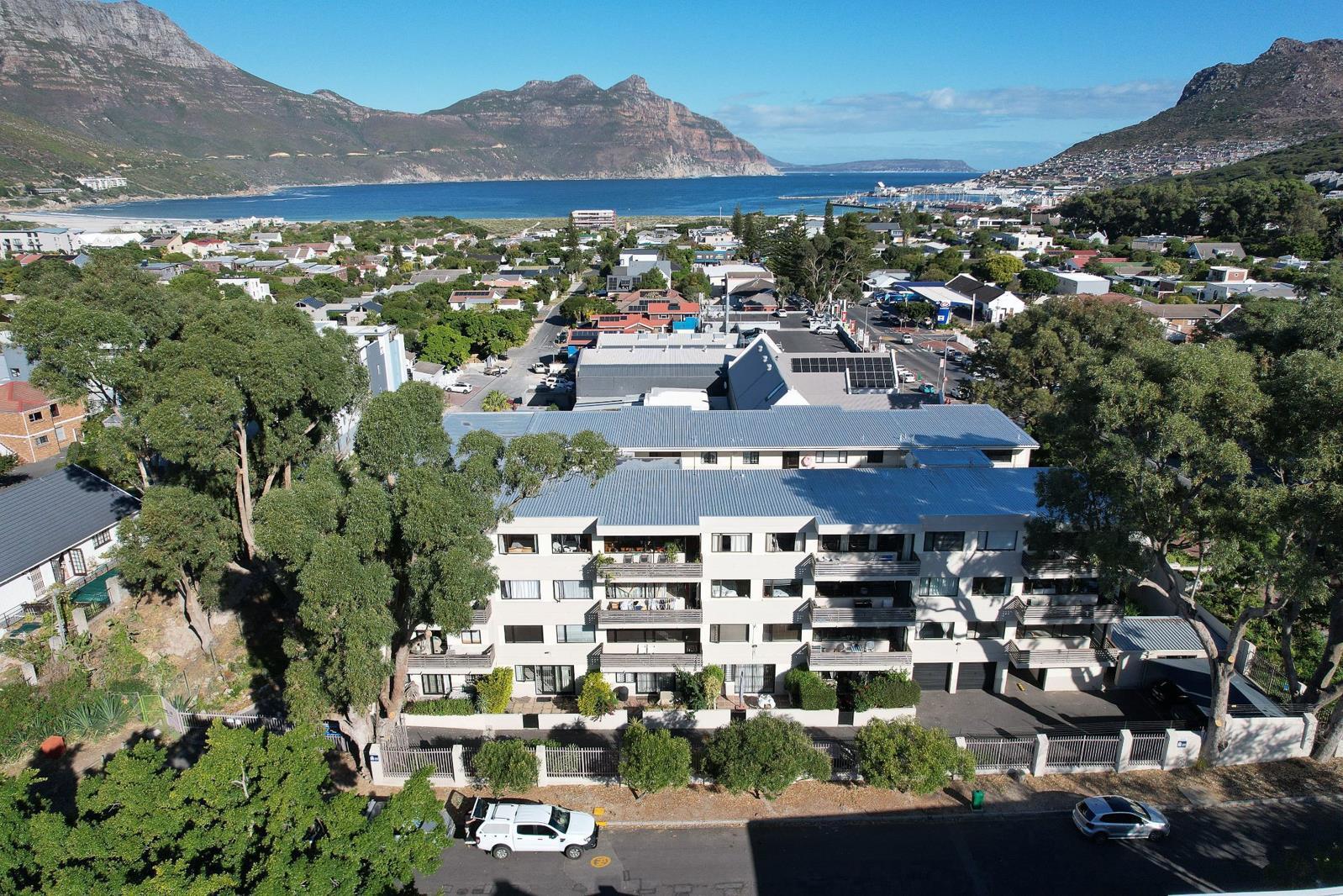 1 Bedroom Apartment in Hout Bay and surrounds