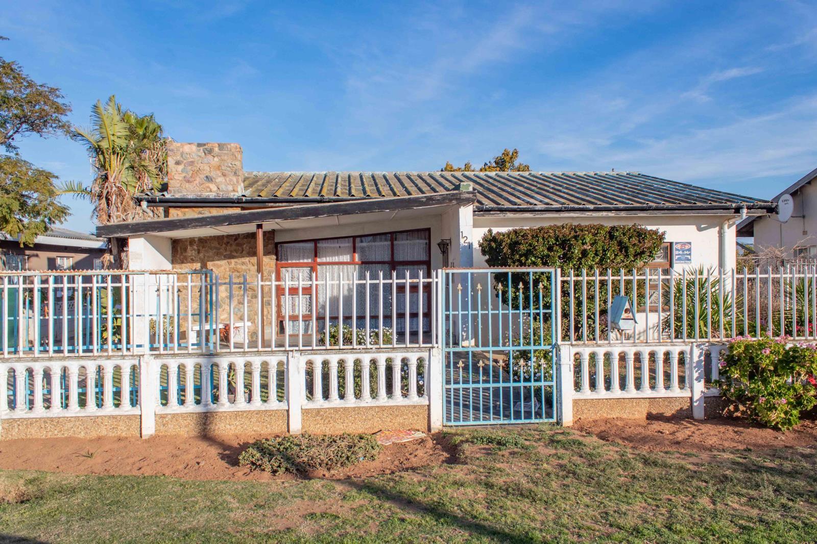 3 Bedroom House in Esselenpark