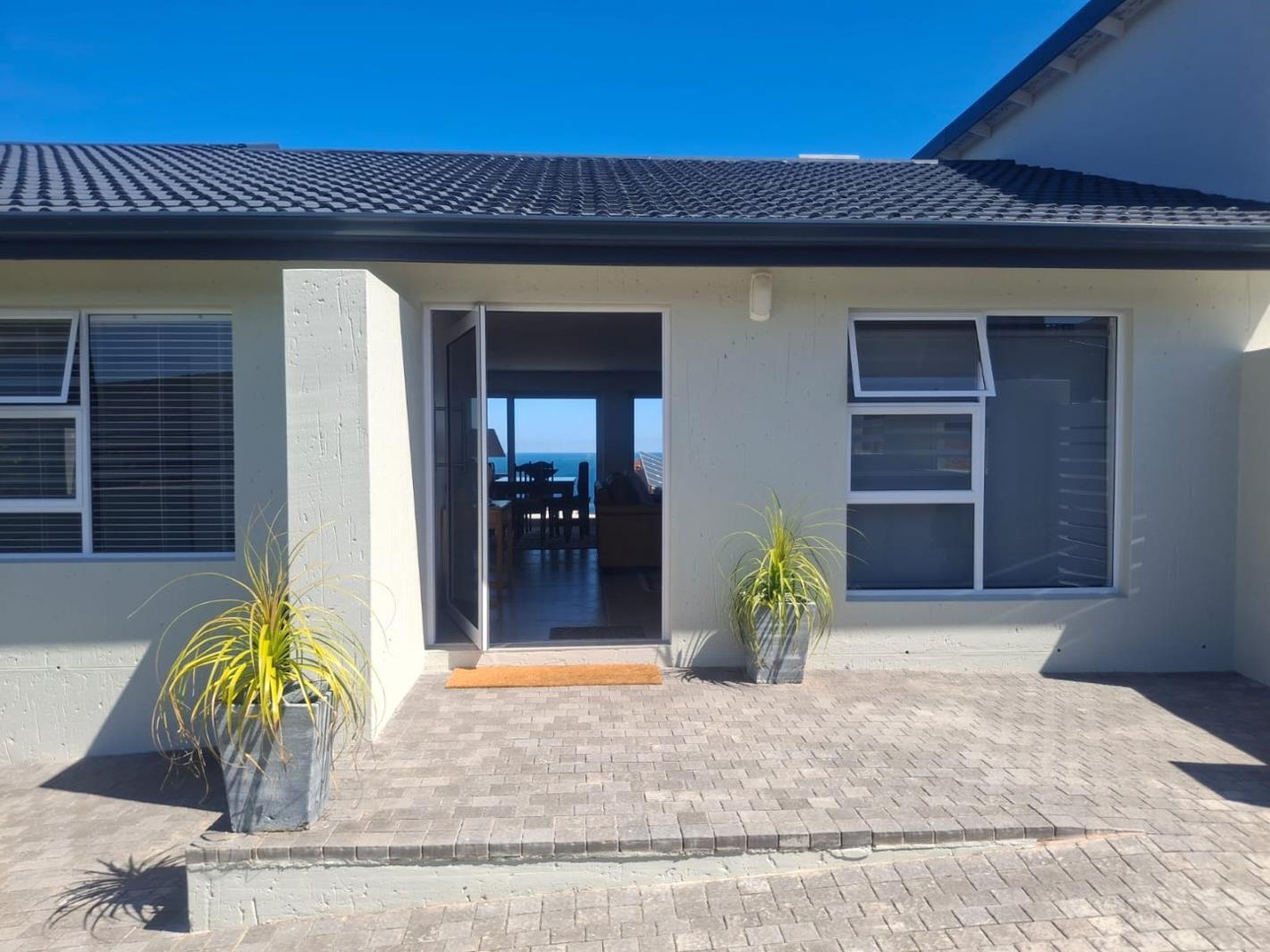 3 Bedroom House in Dana Bay