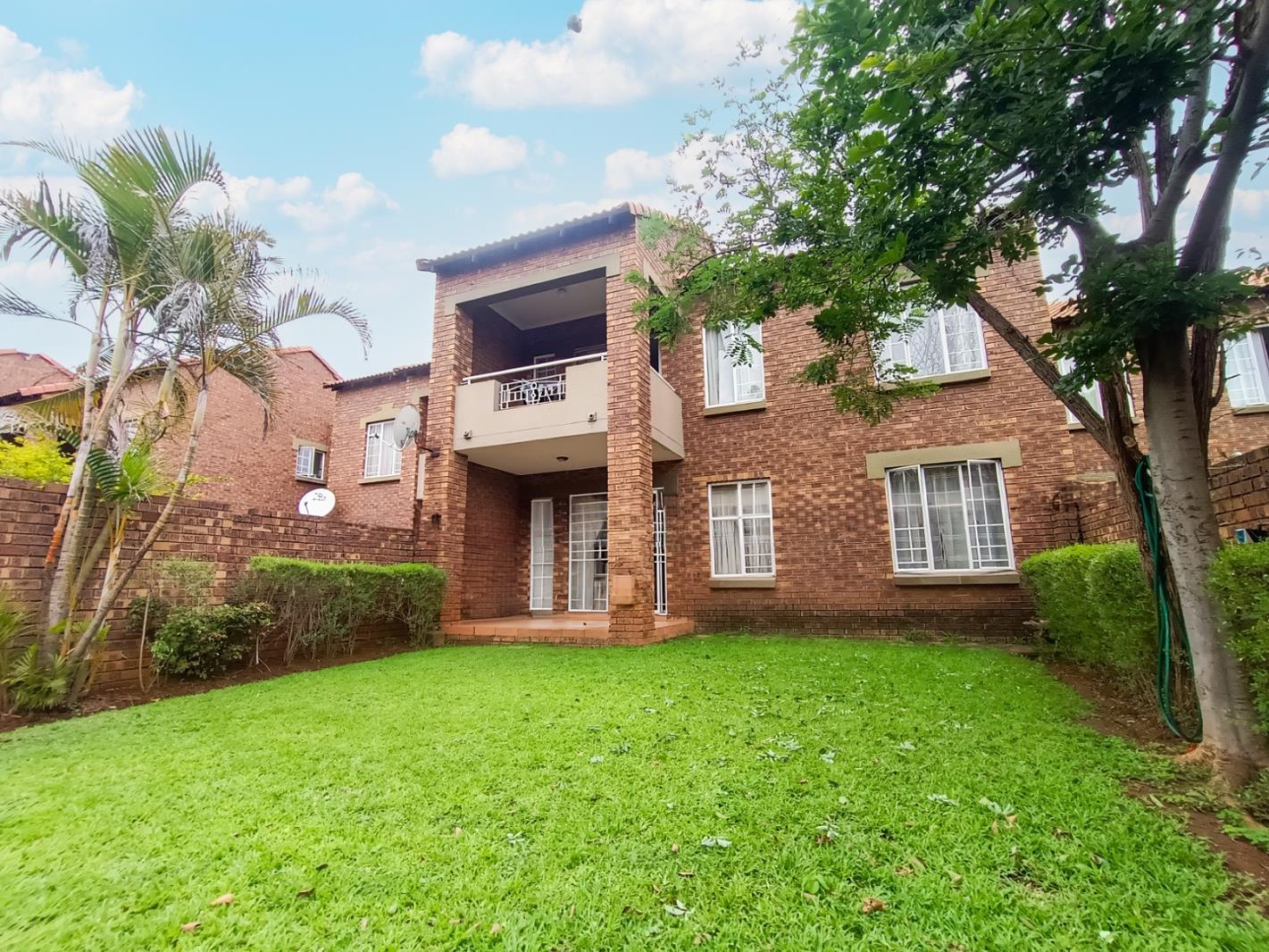 2 Bedroom Apartment in Equestria