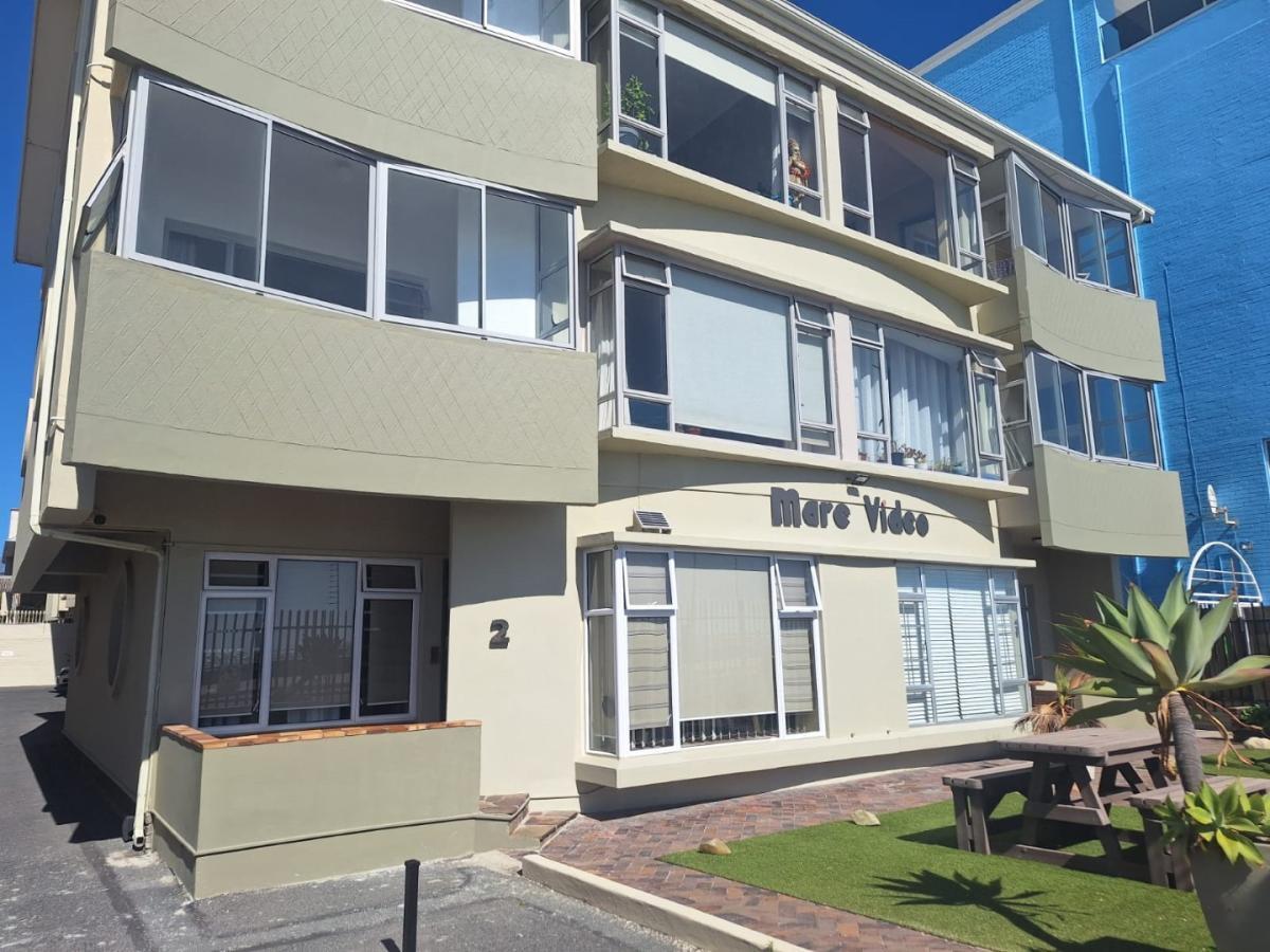 2 Bedroom Apartment in Strand North