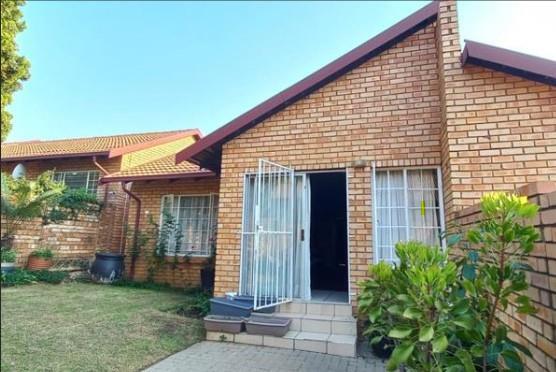 2 Bedroom Townhouse in Erasmuskloof