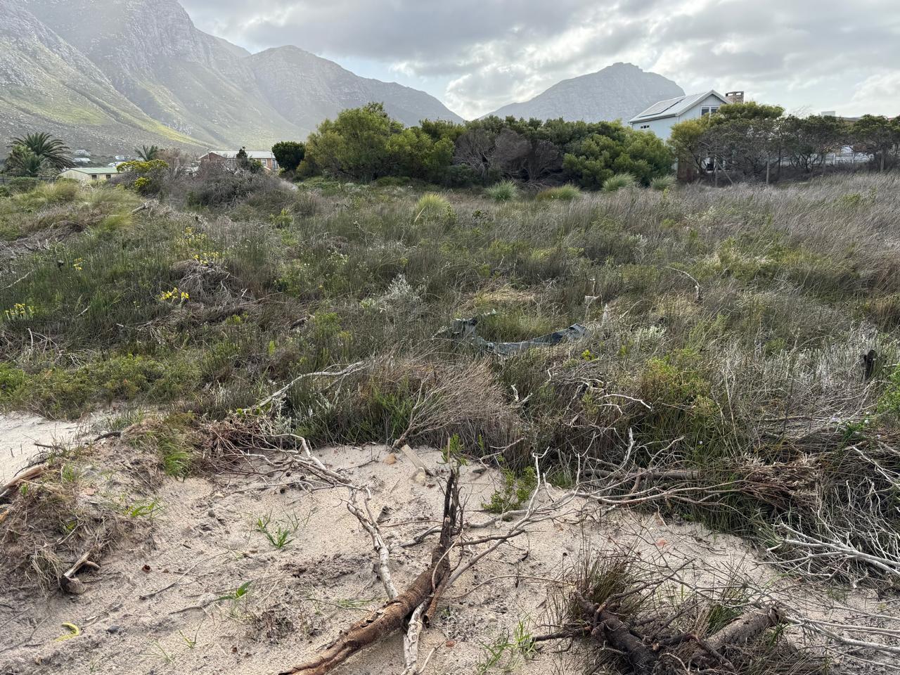 743 m² Land available in Bettys Bay