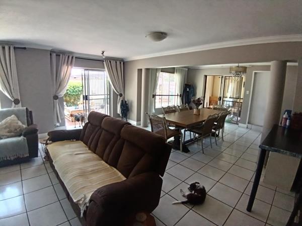 3 Bedroom House in Clubview
