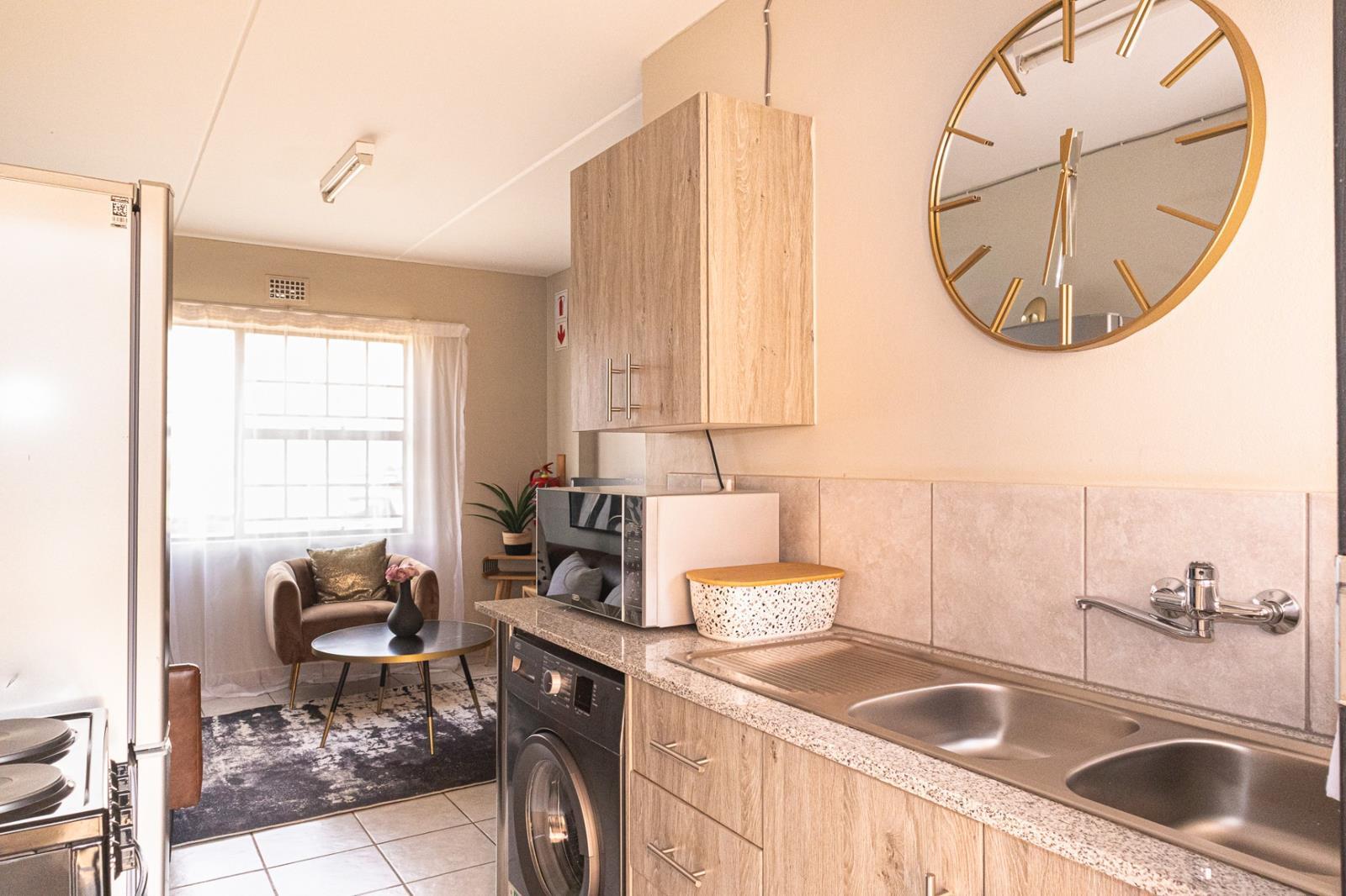 2 Bedroom Apartment in Rosettenville