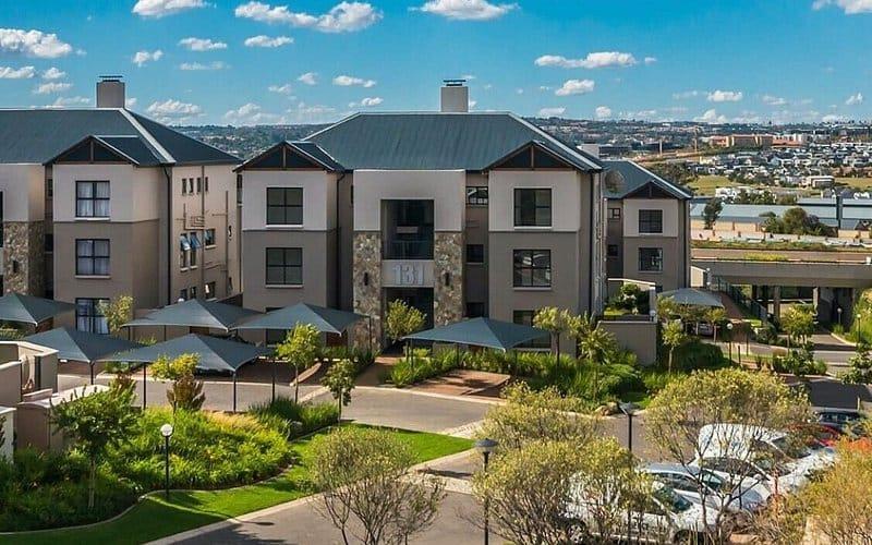 3 Bedroom Apartment in Waterfall Estate