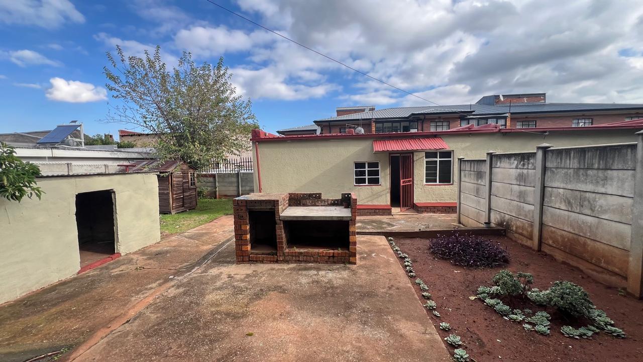 3 Bedroom Garden Cottage in Discovery