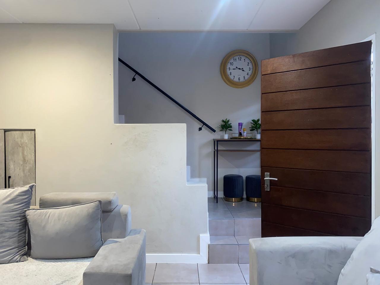 2 Bedroom Duplex in Albertsdal