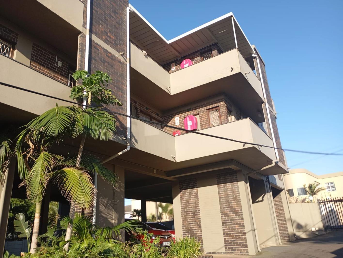2 Bedroom Apartment in Manaba Beach