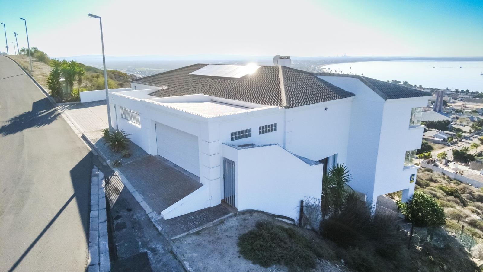 4 Bedroom House in Saldanha