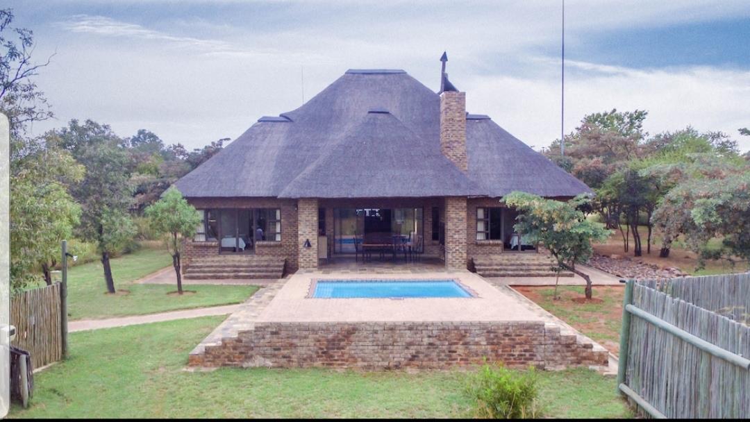 4 Bedroom House in Zebula Golf Estate