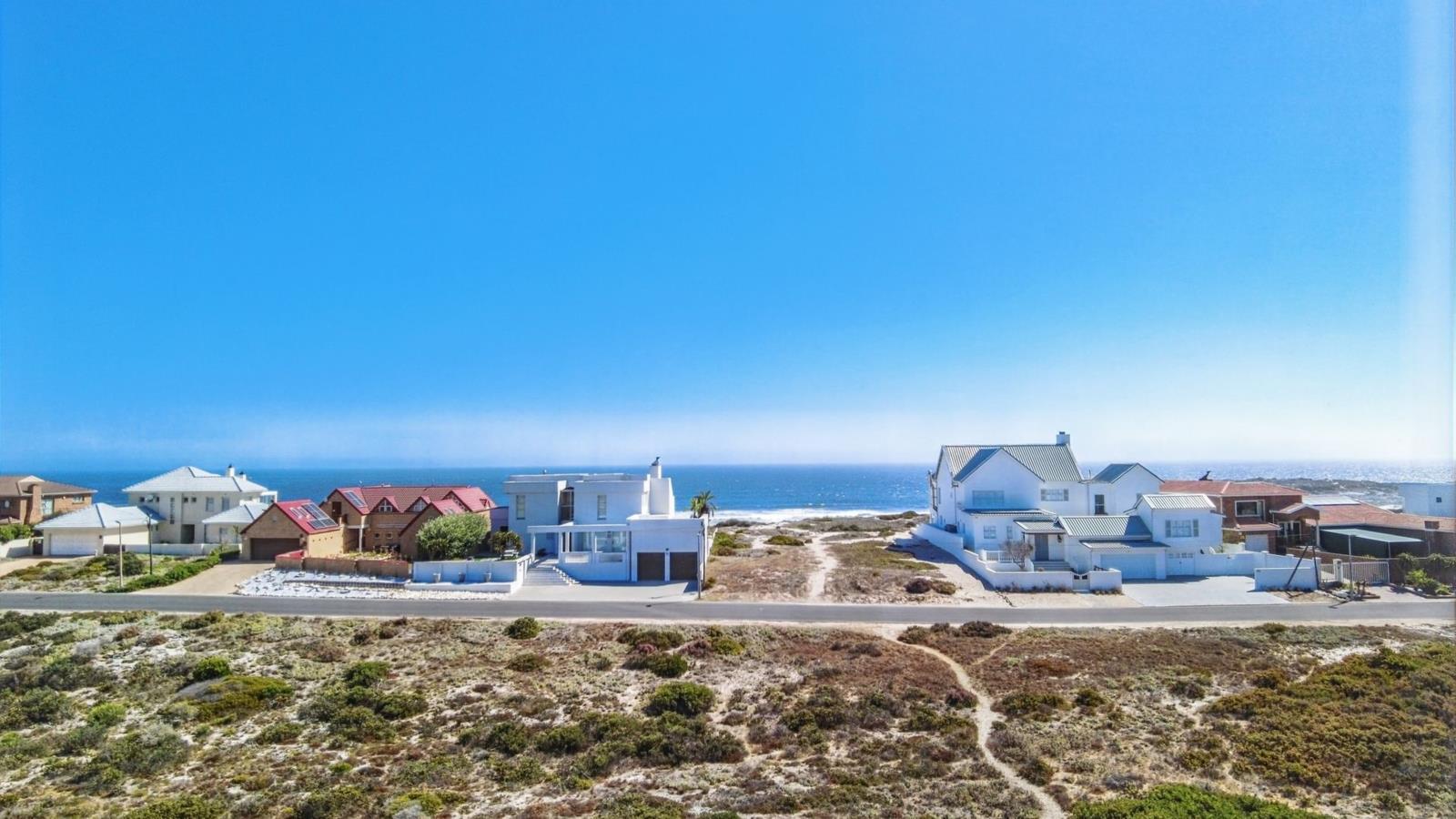 805 m² Land available in Yzerfontein