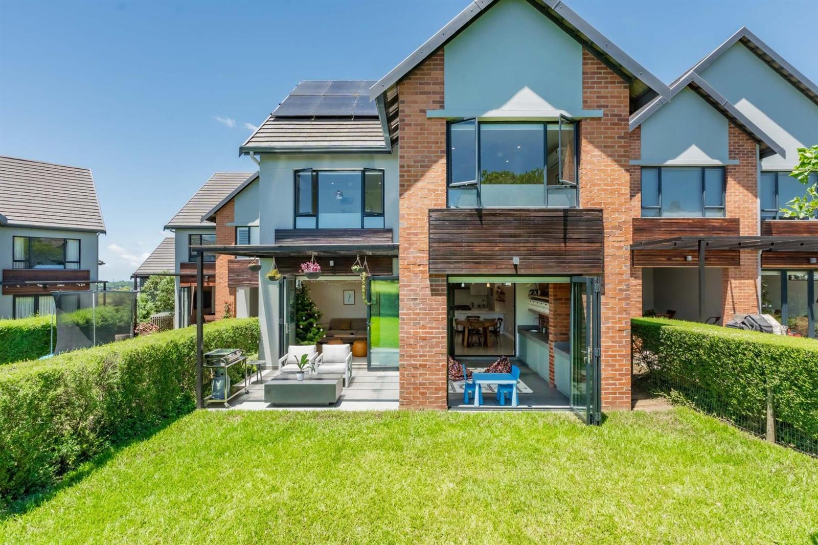 3 Bedroom Townhouse in Cotswold Downs Estate
