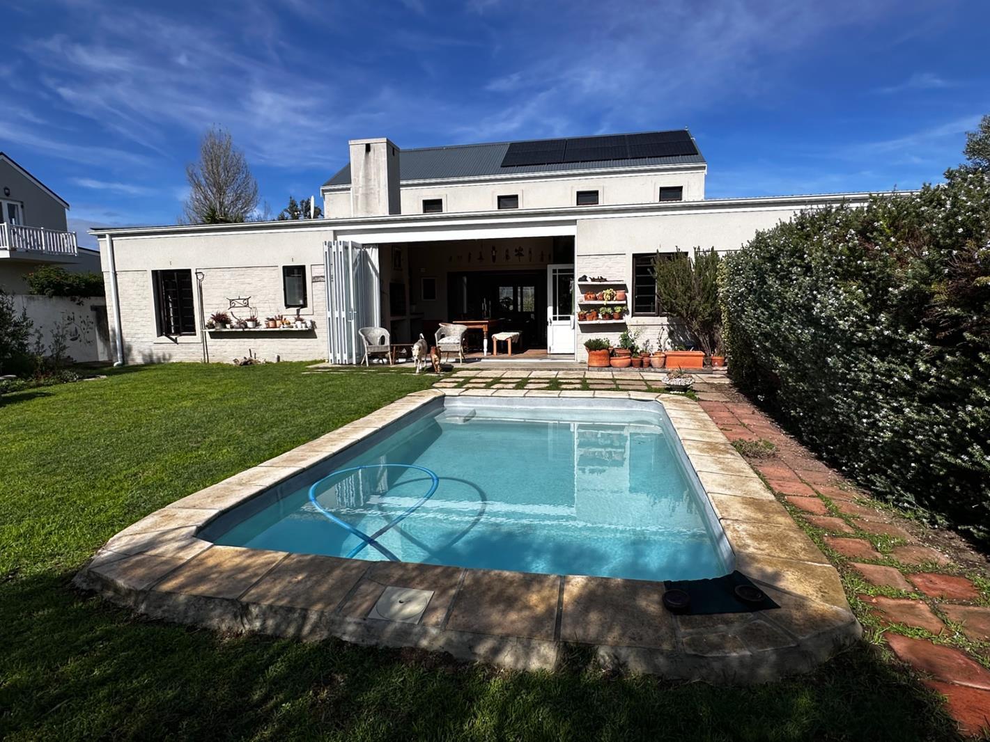 3 Bedroom House in Stanford