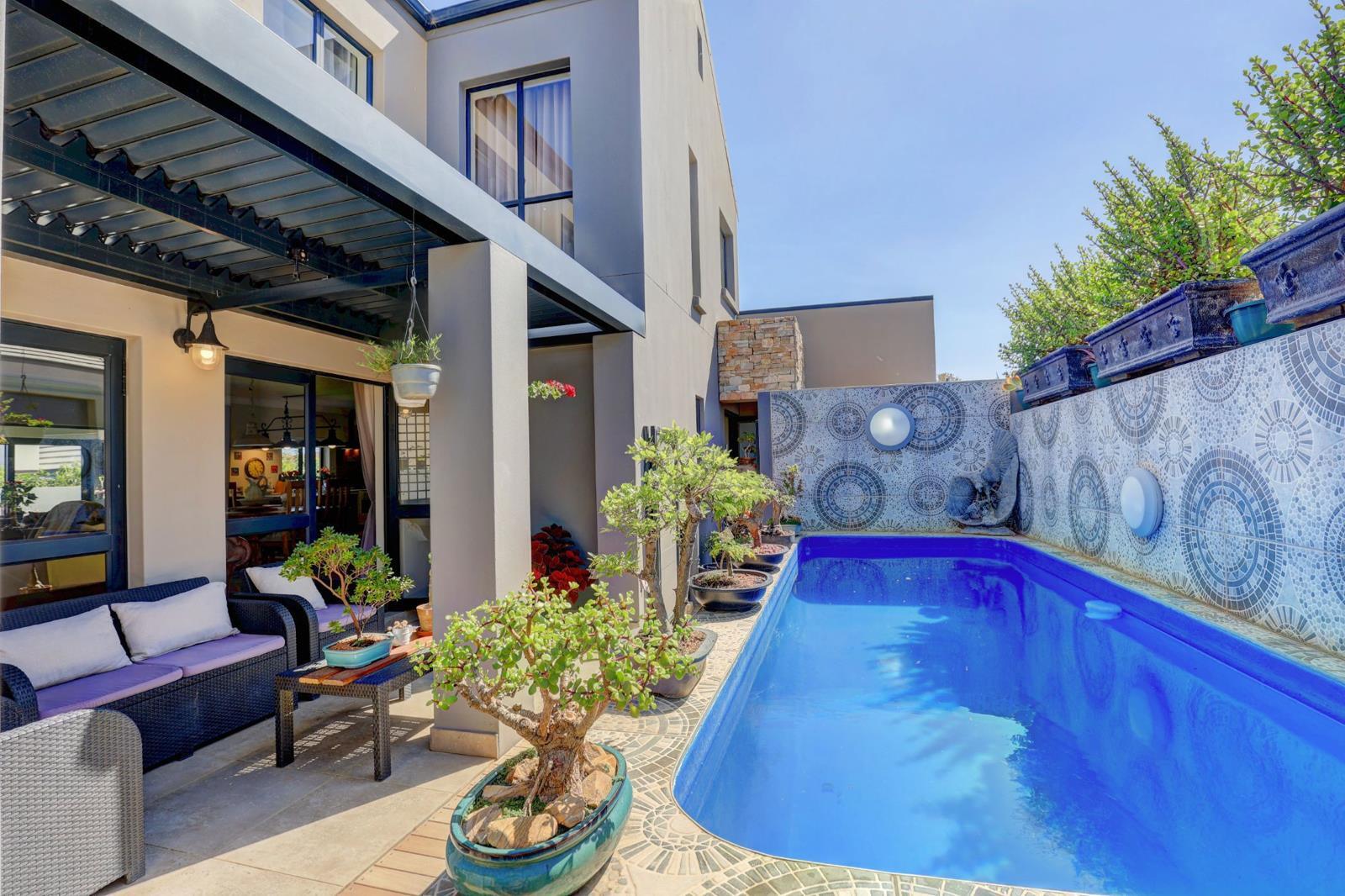3 Bedroom House in Outeniquasbosch Wildlife Village