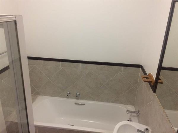 2 Bedroom Apartment in Lonehill