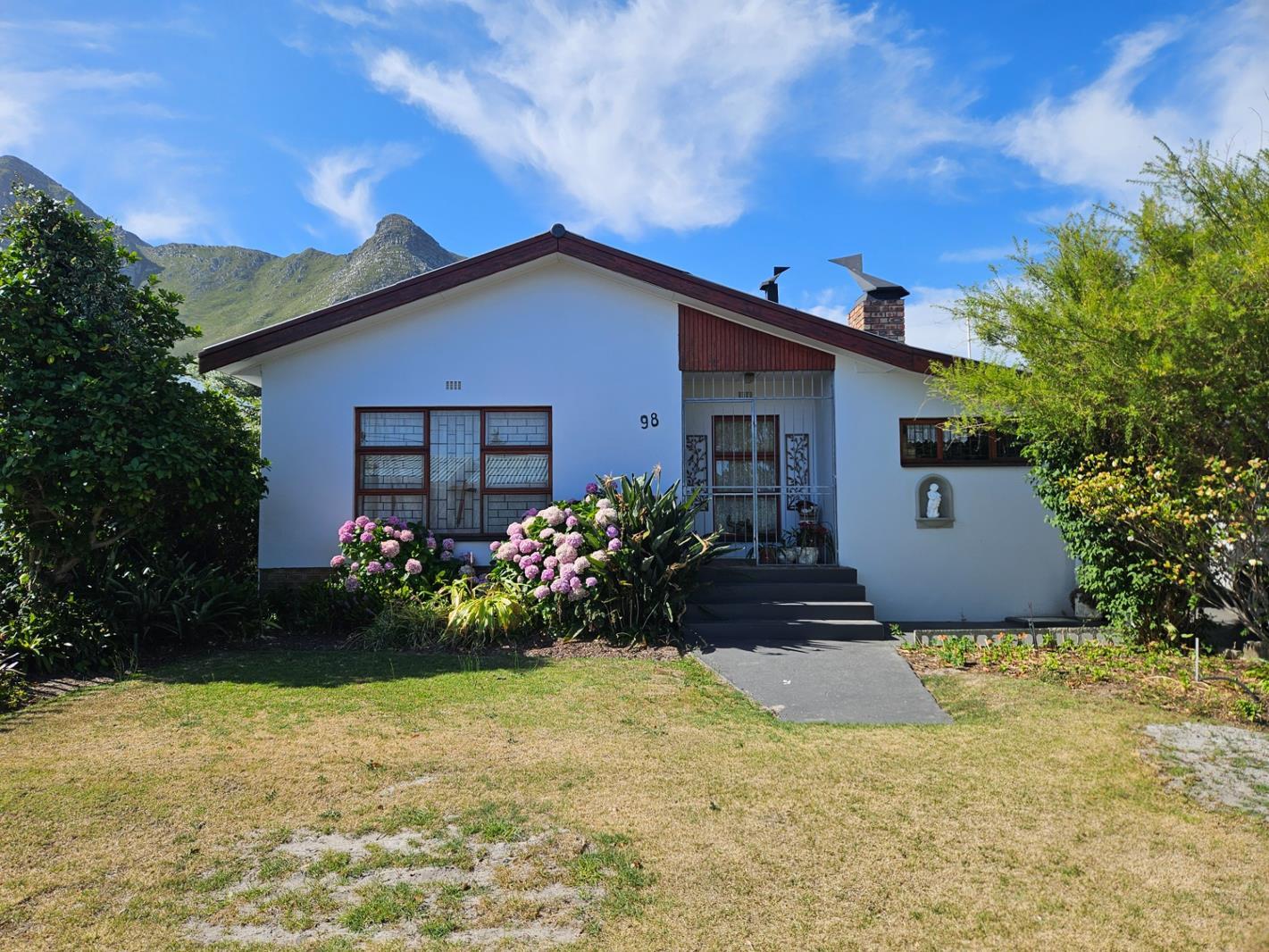3 Bedroom House in Kleinmond