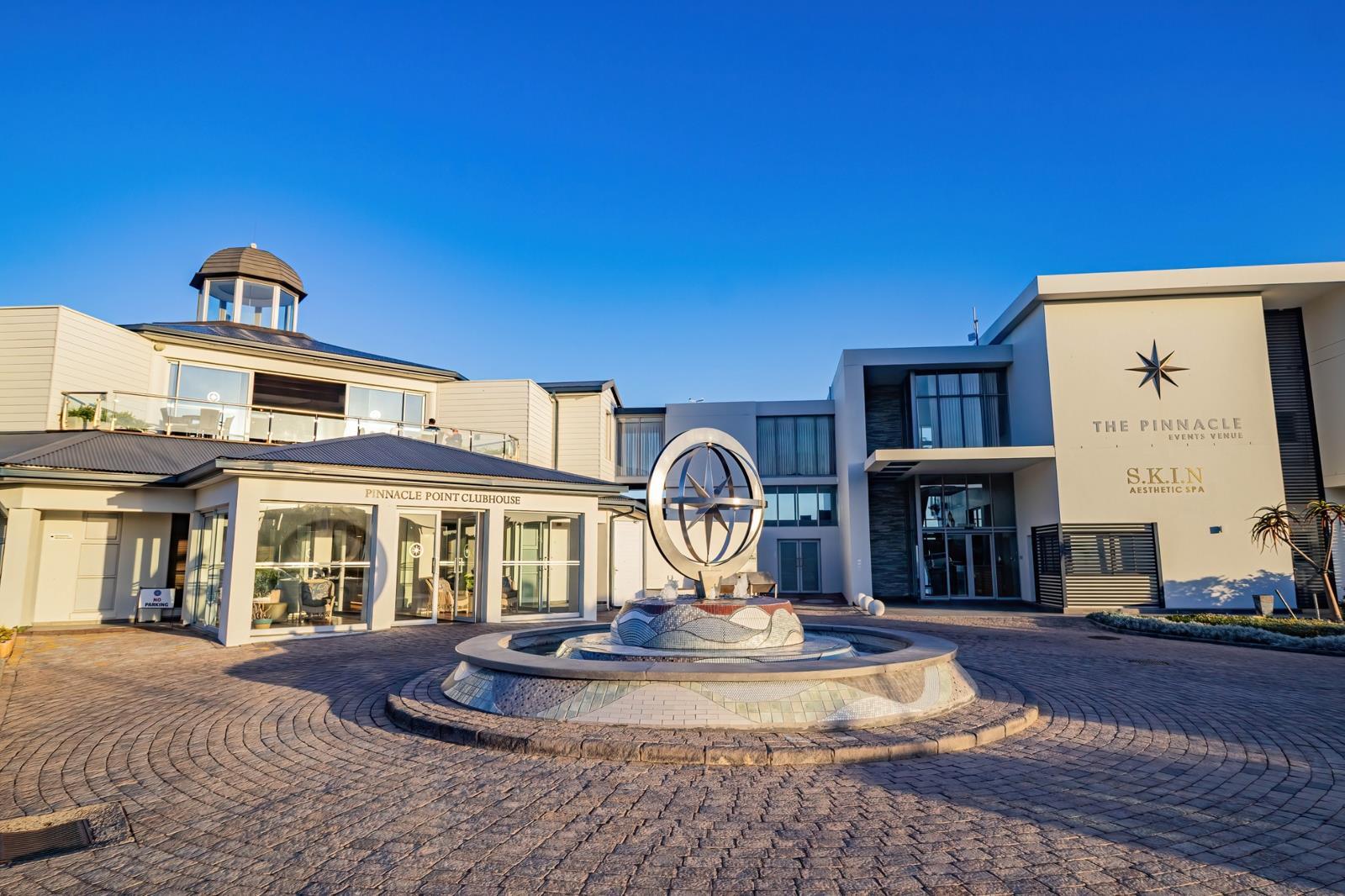 2 Bedroom Apartment in Pinnacle Point Golf Estate