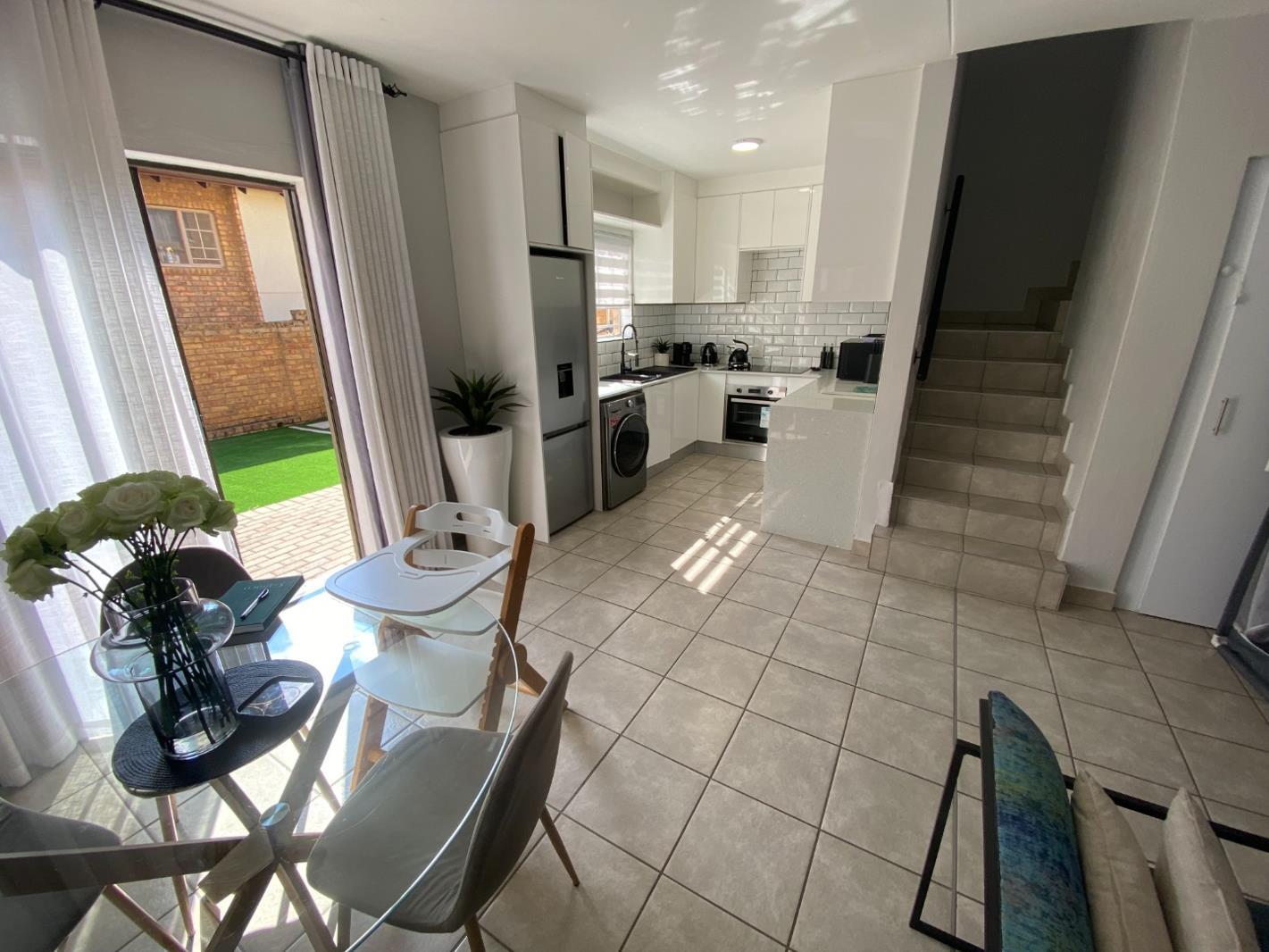 3 Bedroom Townhouse in Kosmosdal