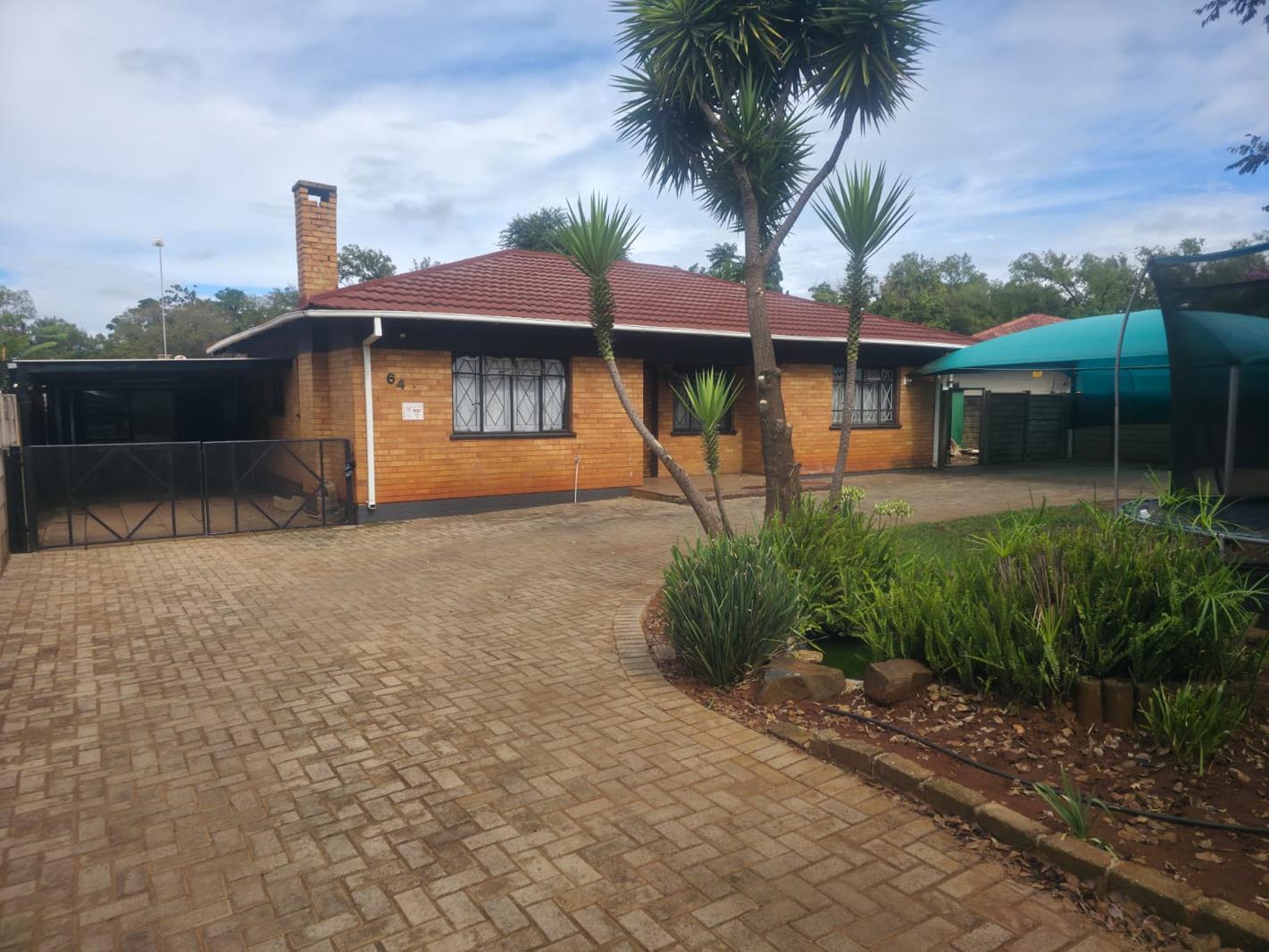 4 Bedroom House in Vanderbijlpark CW6
