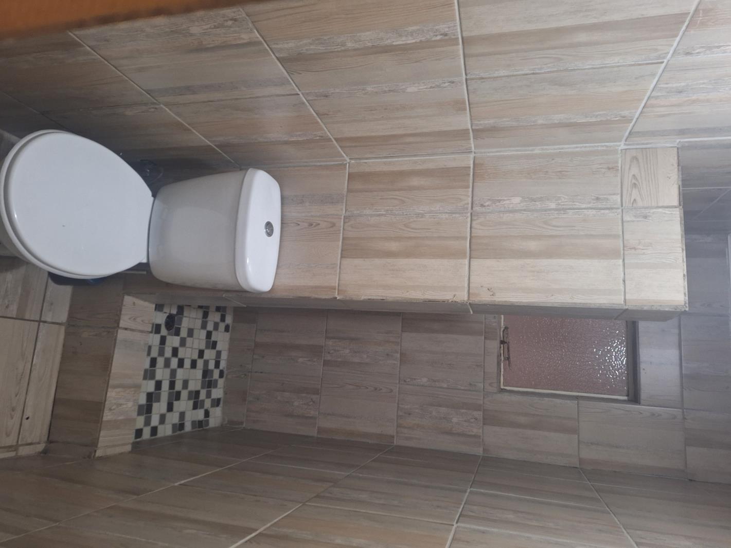 1 Bedroom Garden Cottage in Oakdene