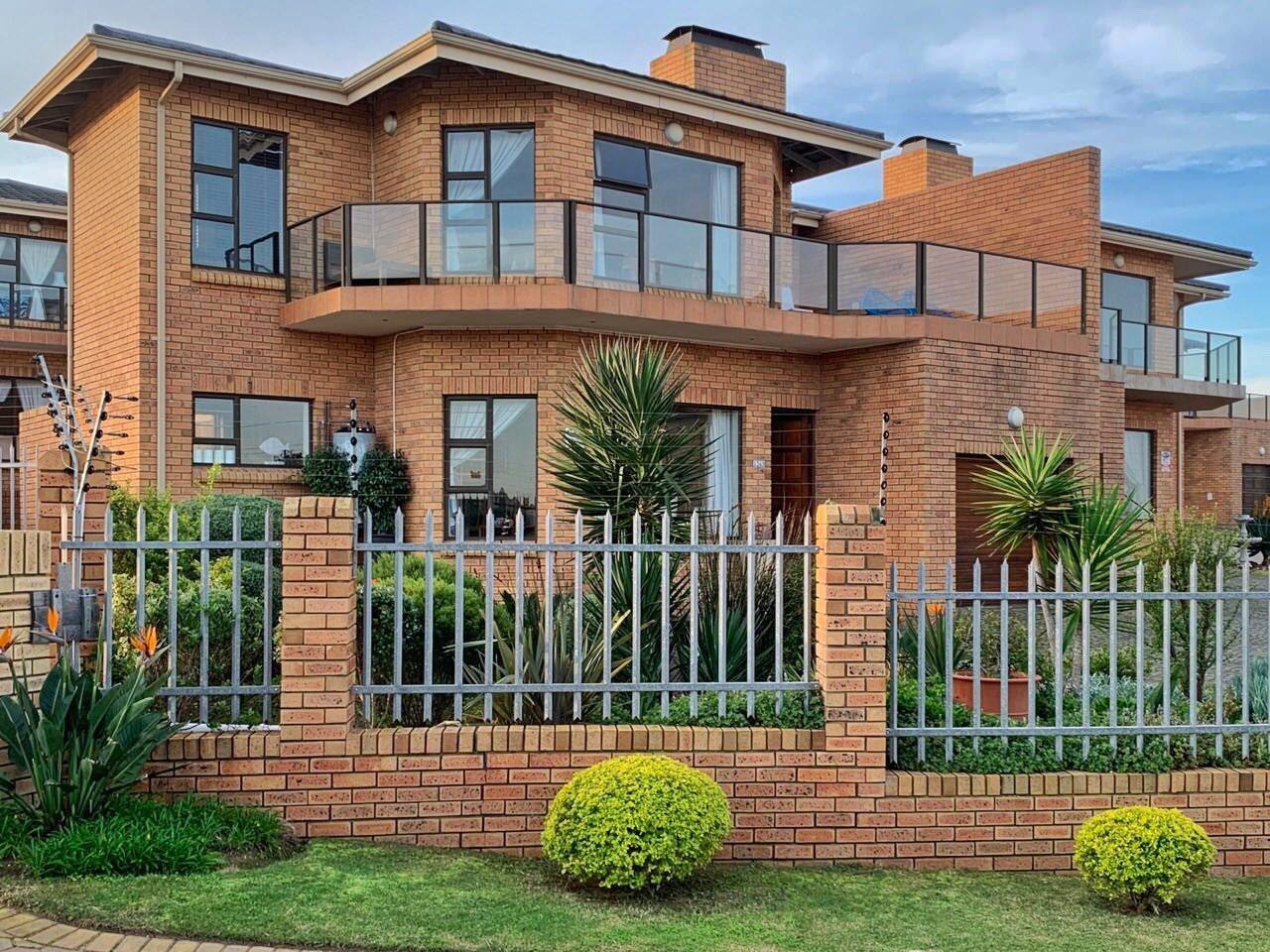 3 Bedroom Townhouse in Reebok