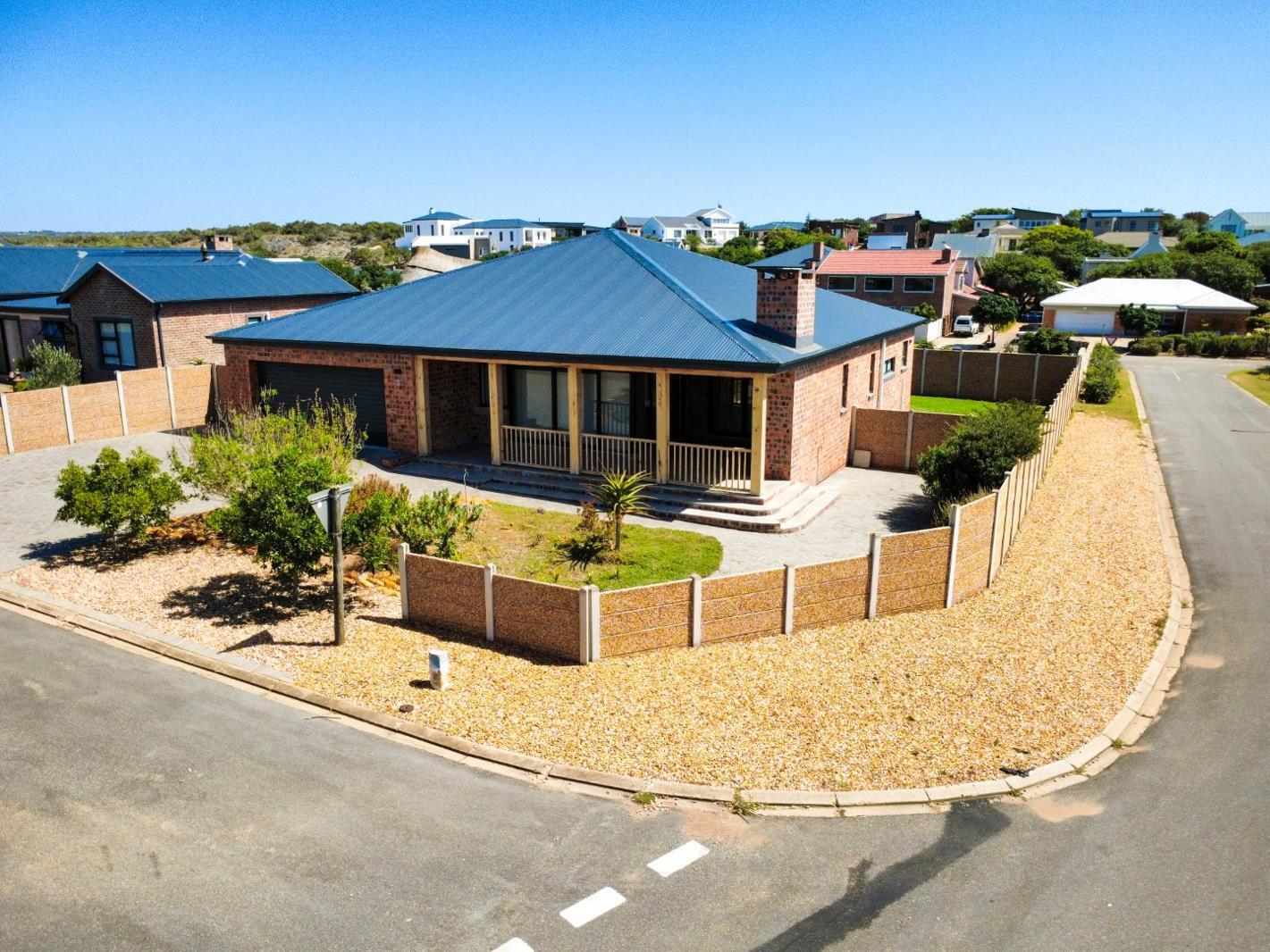 3 Bedroom House in Stilbaai Wes