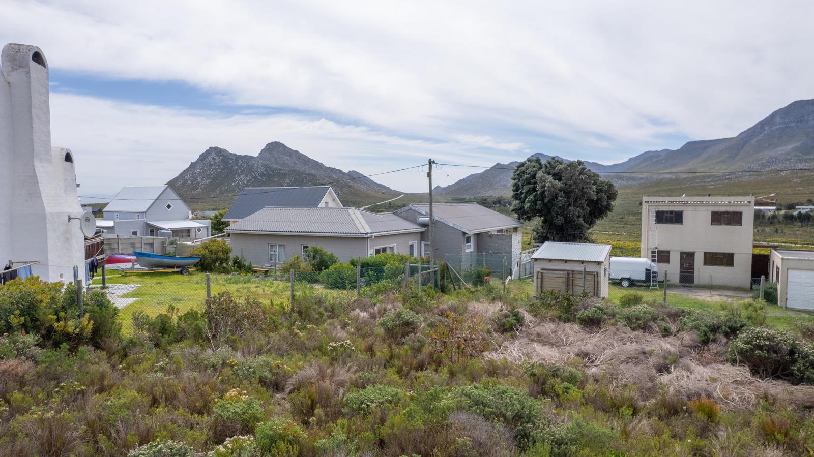600 m² Land available in Pringle Bay