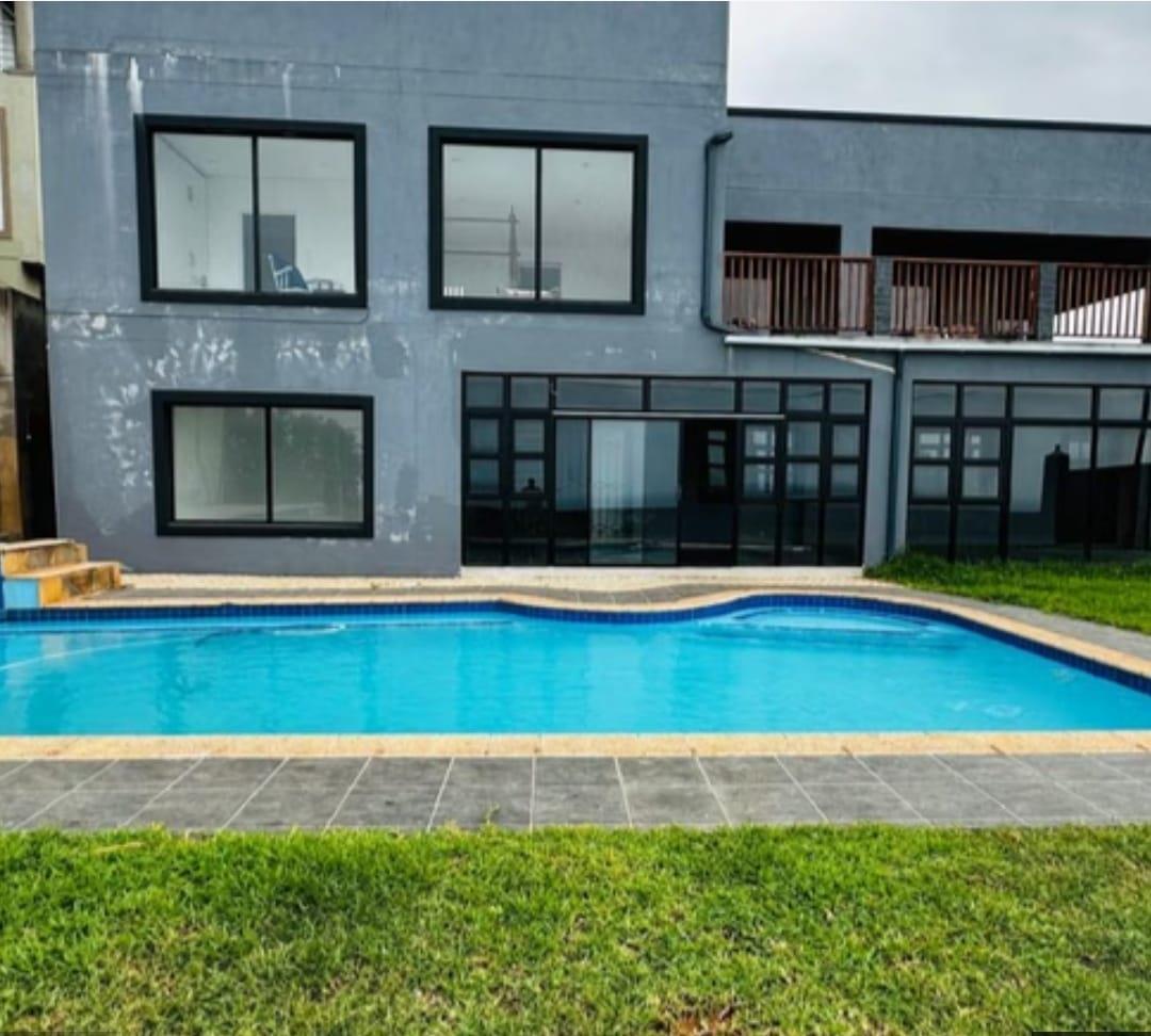 4 Bedroom Garden Cottage in Bluff