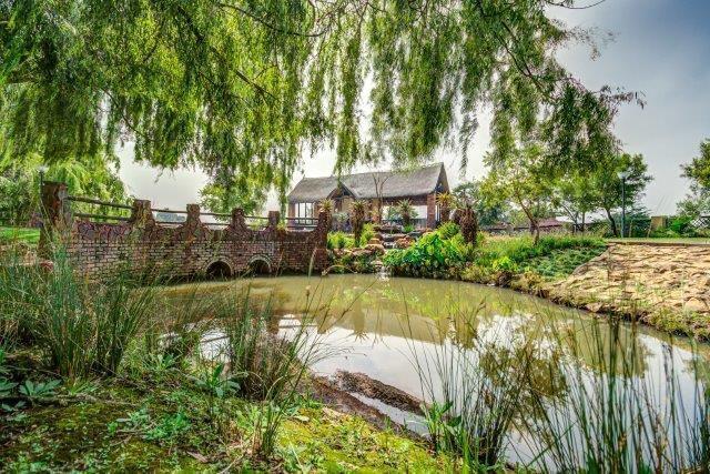 2 Bedroom Simplex in Glen Marais