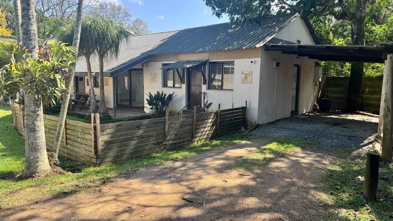2 Bedroom Garden Cottage in Hillcrest Central