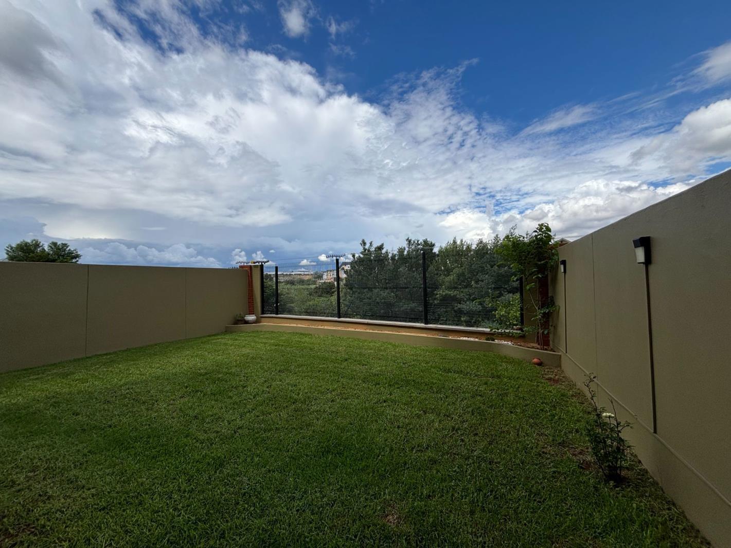 3 Bedroom Apartment in Waterfall Estate