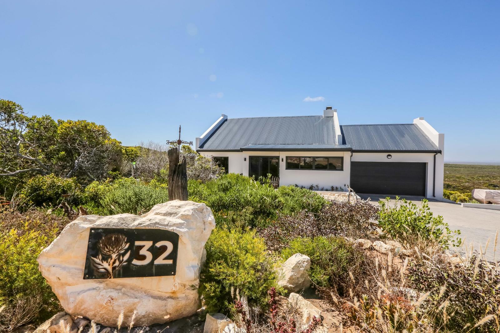 4 Bedroom House in Agulhas