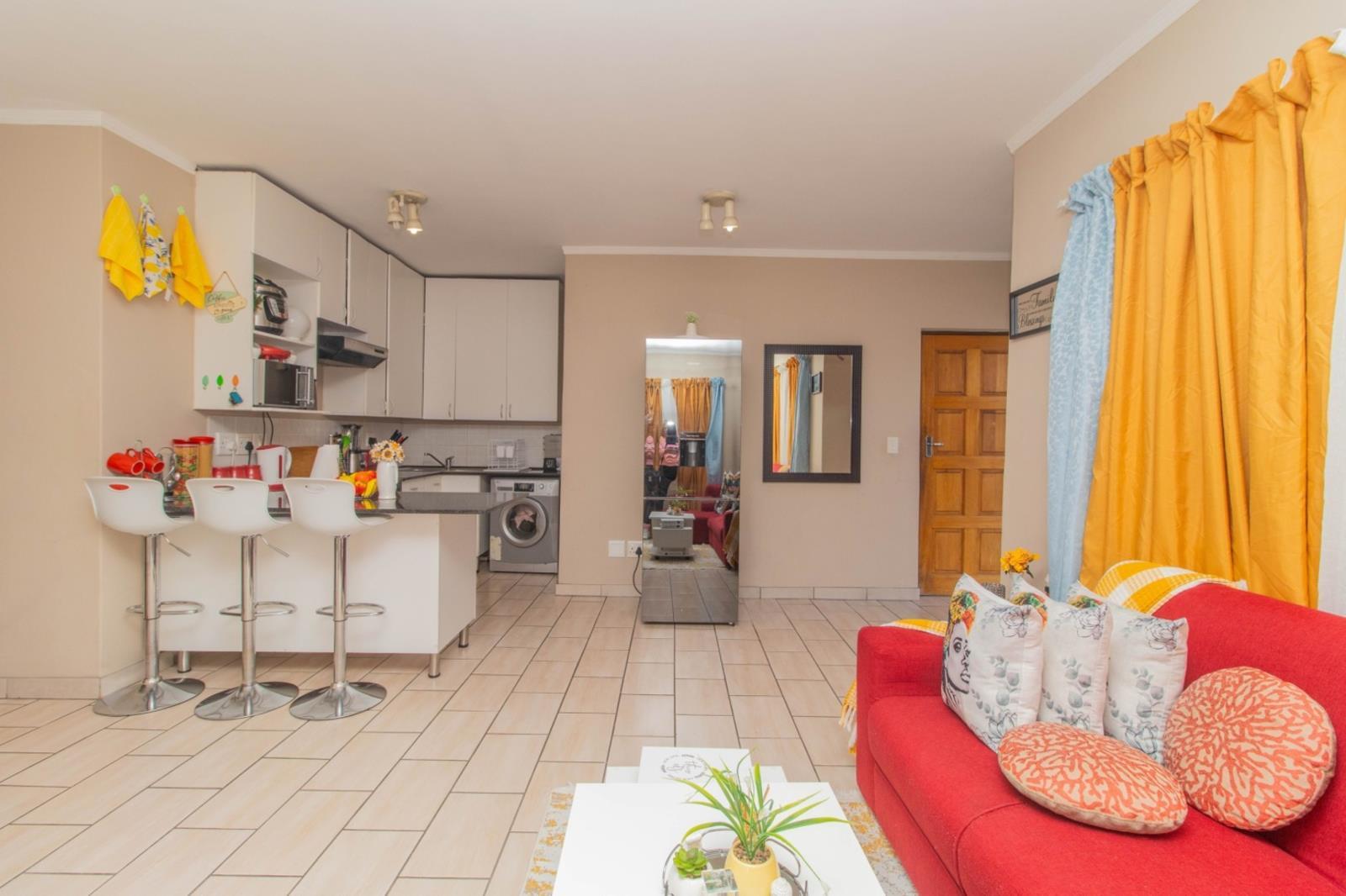 2 Bedroom Apartment in Parklands