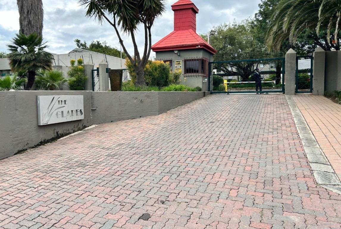 2 Bedroom Apartment in Marais Steyn Park