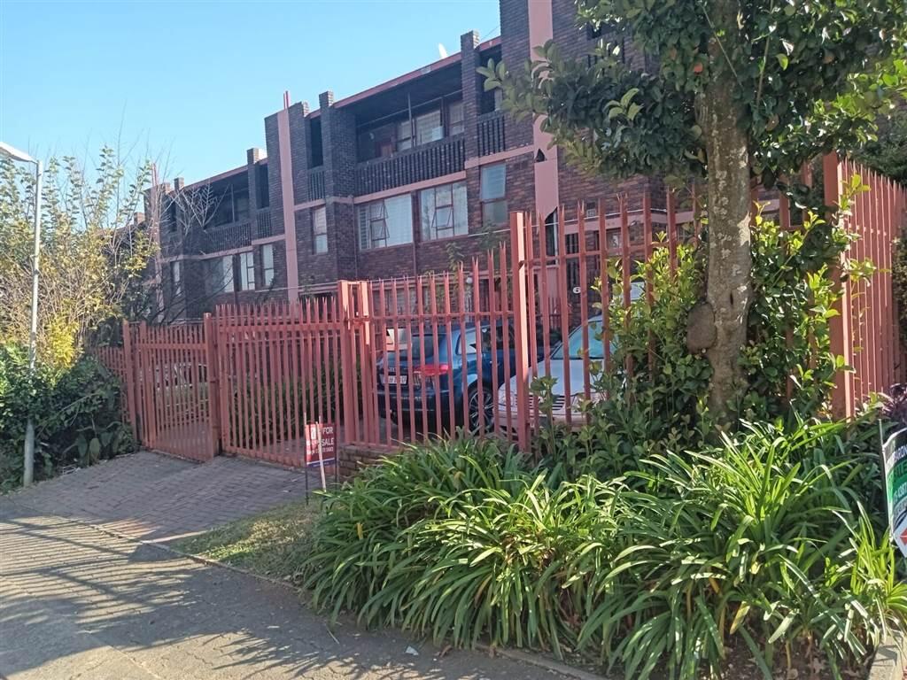 0.5 Bedroom House in Windsor East