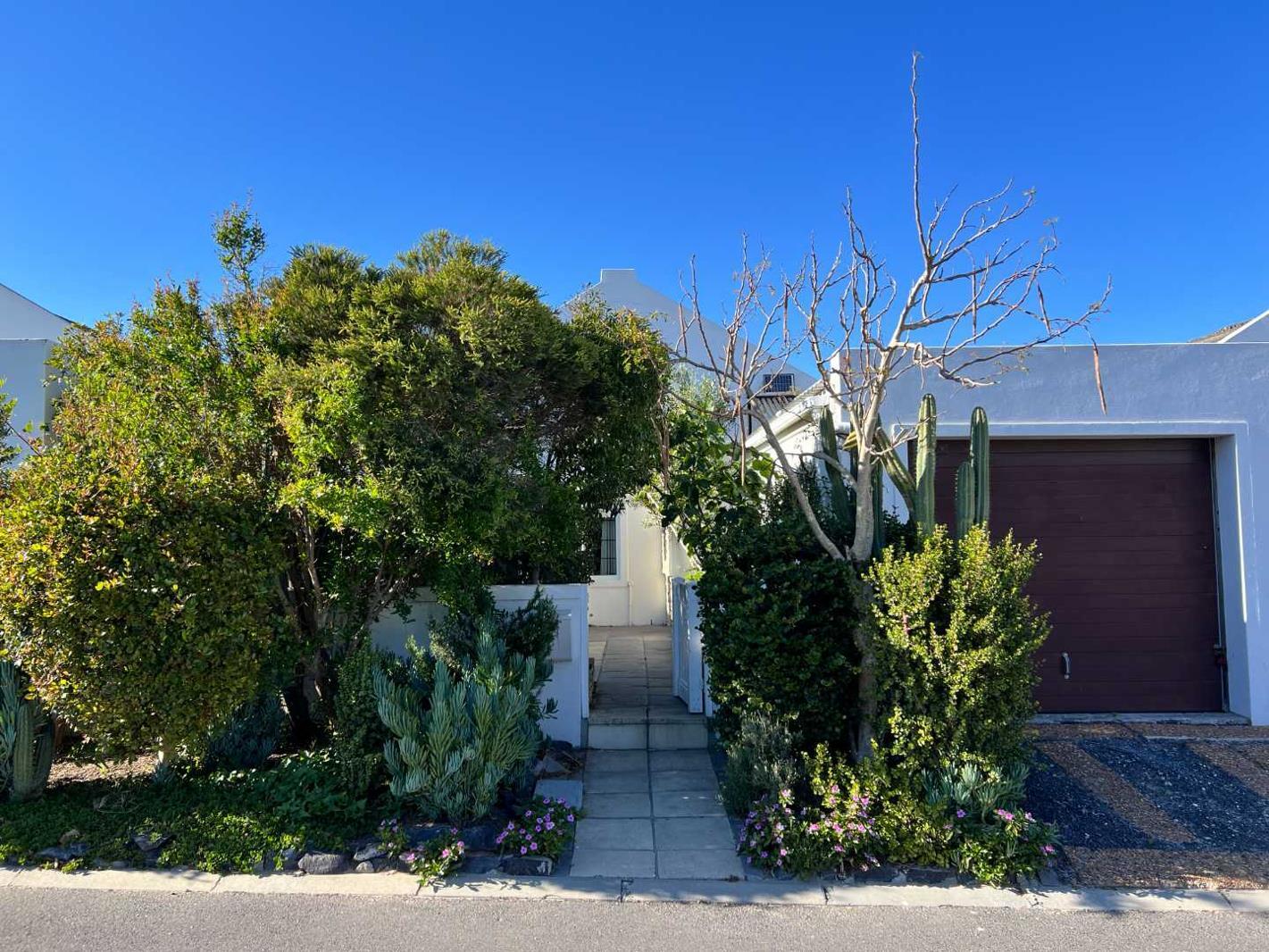 2 Bedroom Townhouse in Faerie Knowe
