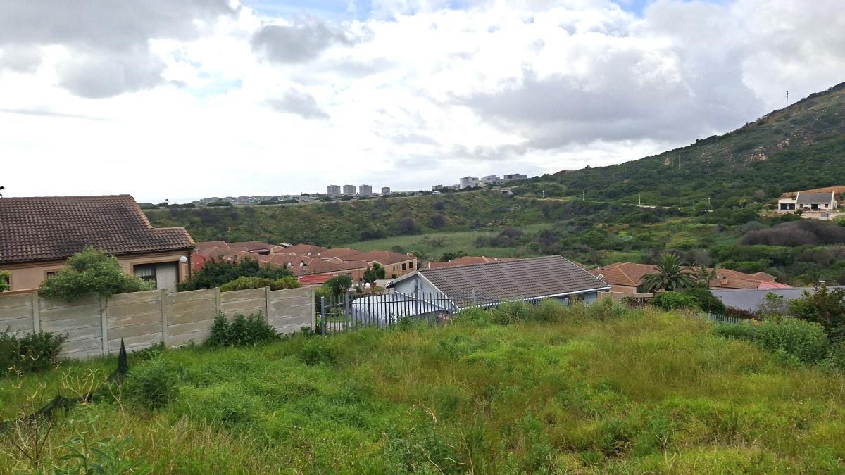 800 m² Land available in Island View