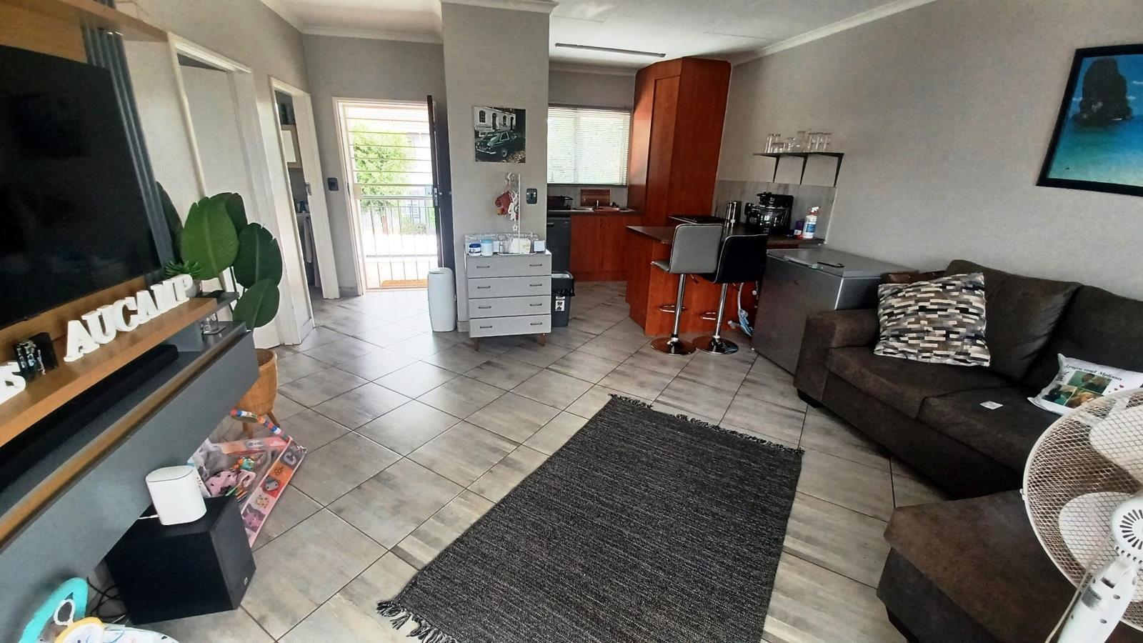 1 Bedroom Apartment in Sinoville